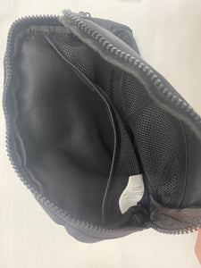 Solid Belt Bag - Black