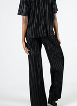Load image into Gallery viewer, Lux Pleated Velvet Wide Leg Pants